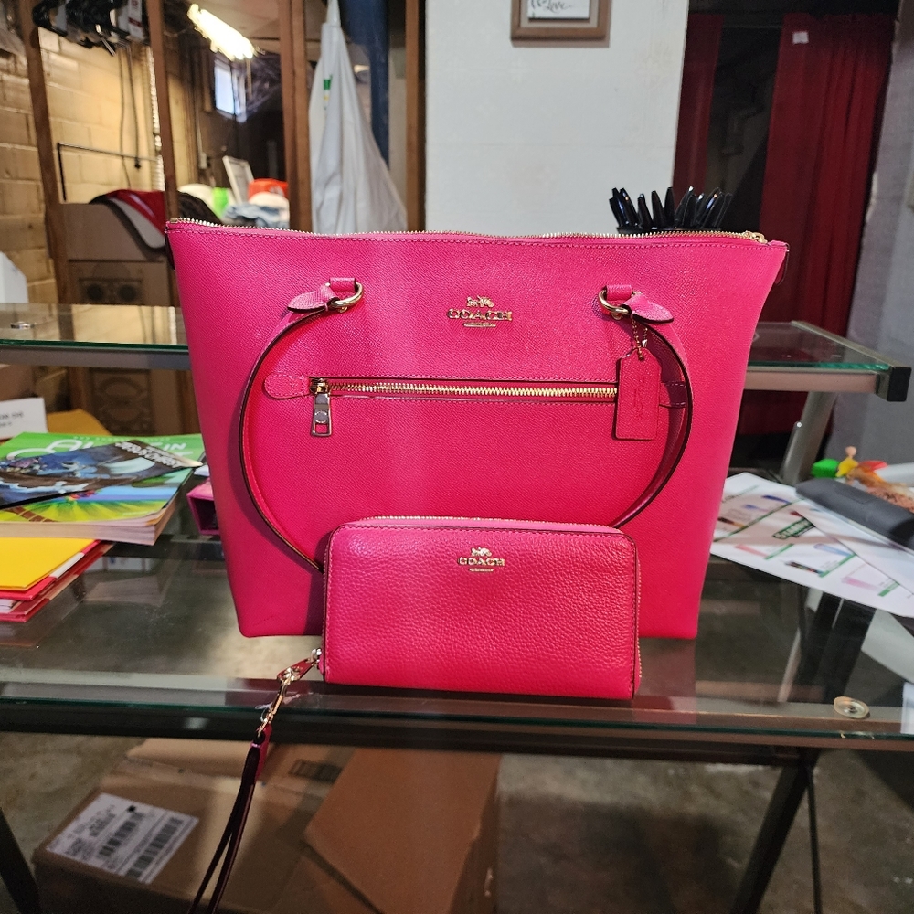 Coach Set